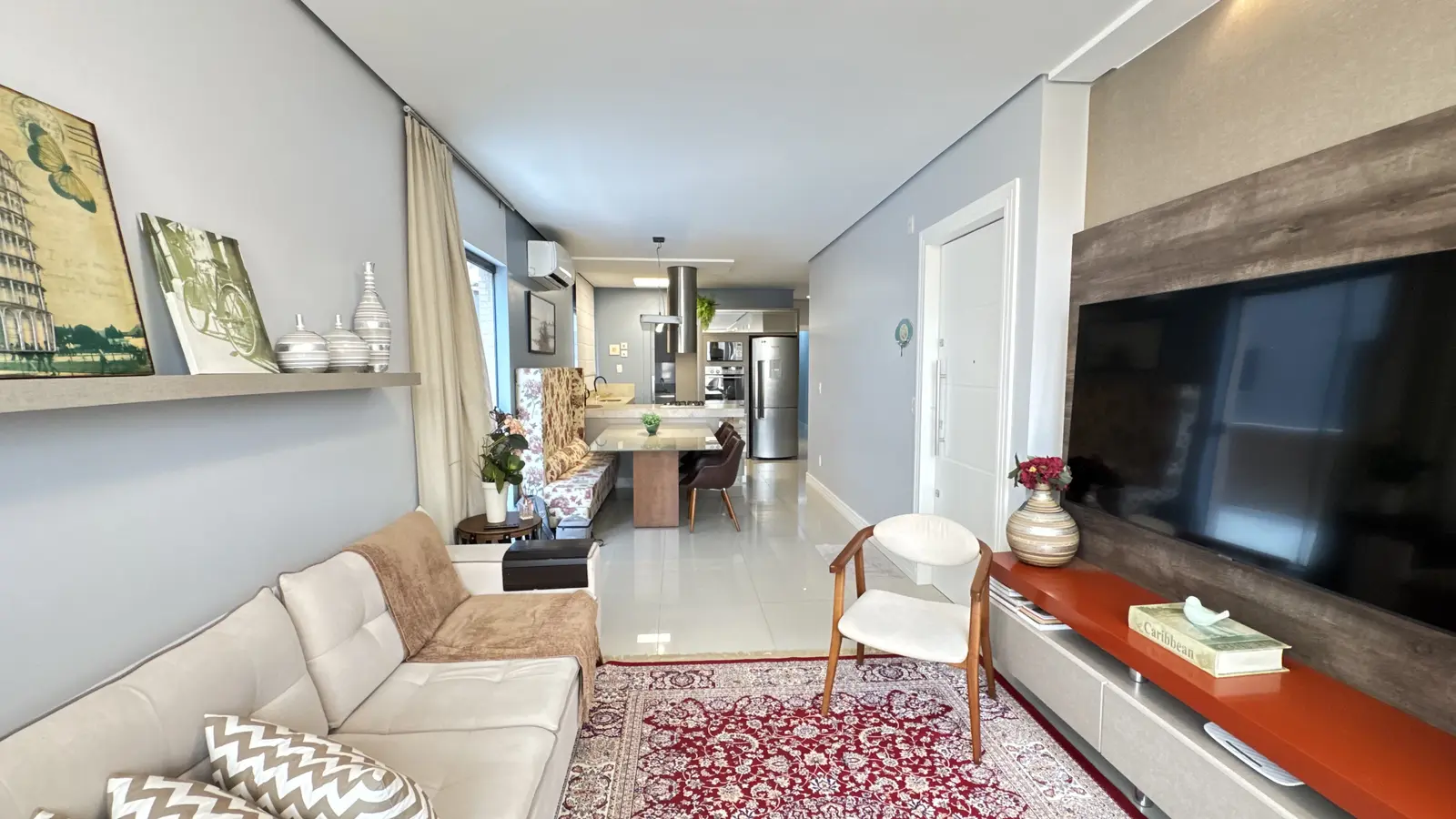 Apartamento 101 mobiliado no Edifício Dubai