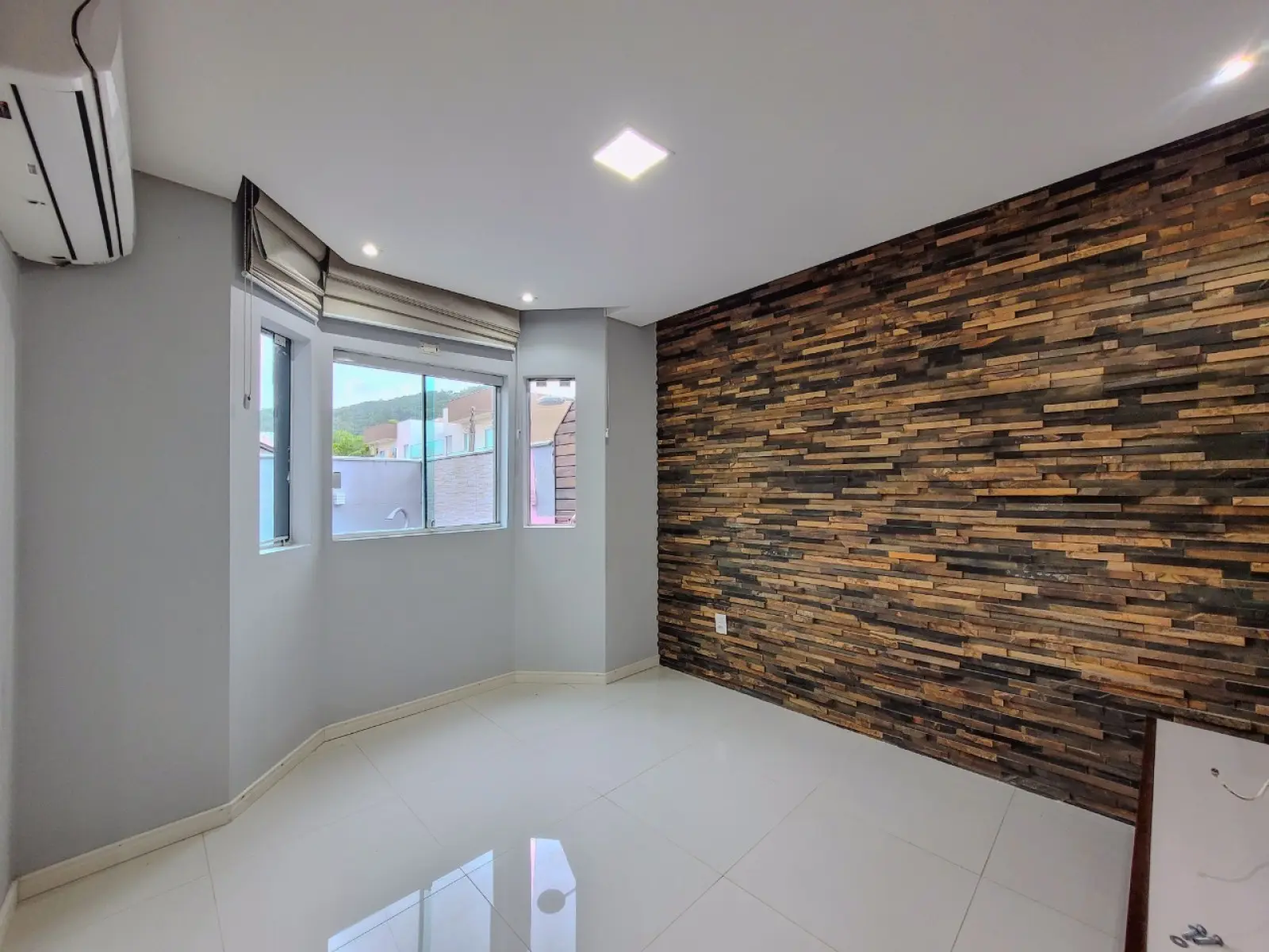 Apartamento no Ed. Esther SantAna, Apto 01 (Ubatuba, São Francisco Do Sul), foto 1